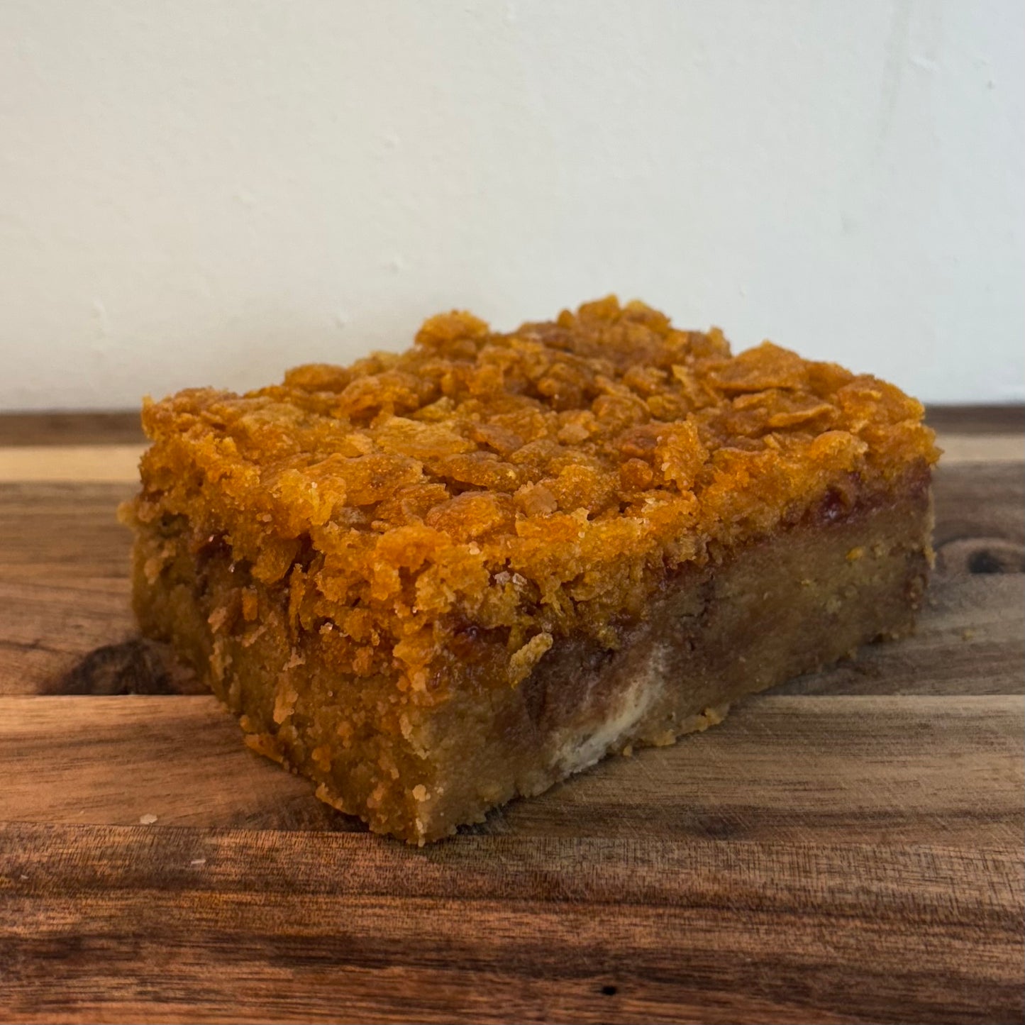 Cornflake cookie dough bar